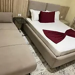 Kevin's Lungomare Apartamento Vlorë