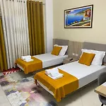Kevin's Lungomare Apartamento